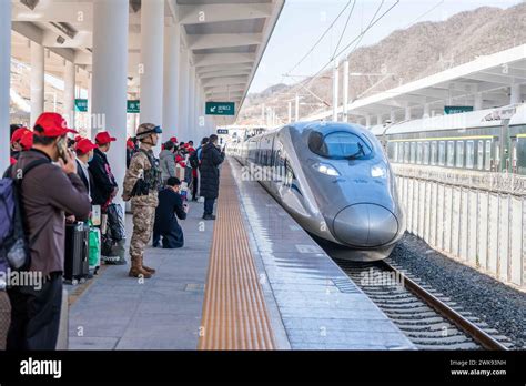 貴陽到畢節火車多久：旅途時長與多樣因素之考量